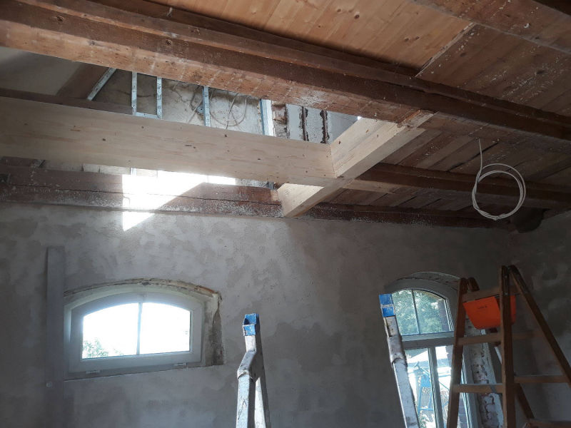 Balken-Decke-Restaurierung-Holzarbeiten-Blochwitz